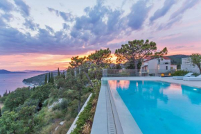 Villa Gold Dubrovnik - 5 Bedroom Villa - Elegant and Stylish Furnishings - Sea Views